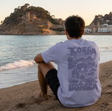 Camiseta de color lila con el diseño Tossa Bonica en la espalda